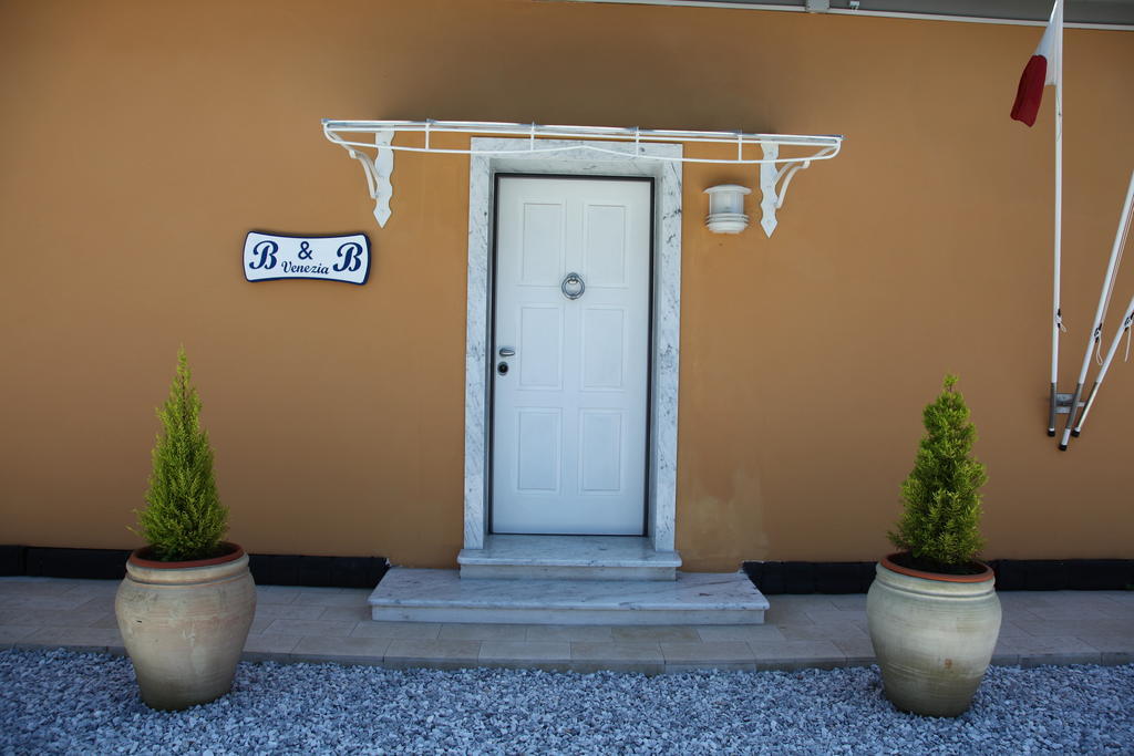 Bed & Breakfast Venezia Marina Di Carrara Eksteriør billede