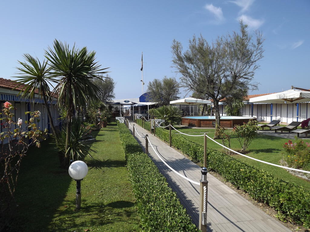 Bed & Breakfast Venezia Marina Di Carrara Eksteriør billede