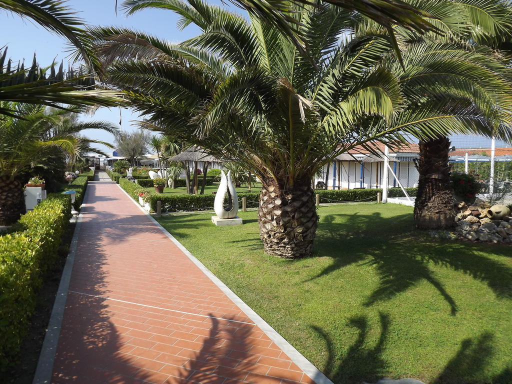 Bed & Breakfast Venezia Marina Di Carrara Eksteriør billede