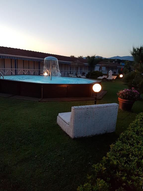 Bed & Breakfast Venezia Marina Di Carrara Eksteriør billede